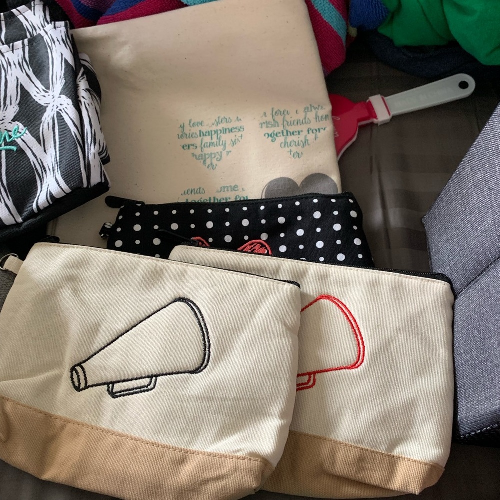 Thirty-One Bundle - Picture 6 of 8